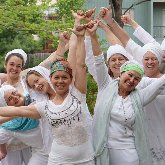 Elizabeth Kipp with friends at Sat Tirath Ashram.