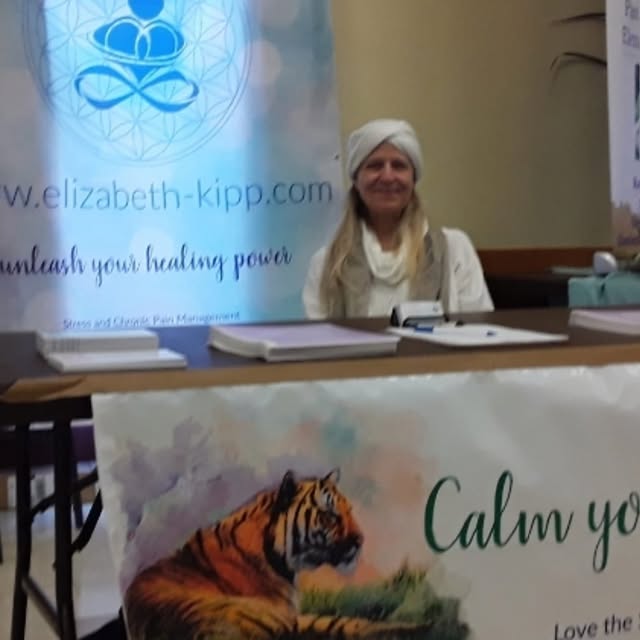 Elizabeth Kipp at a metaphysical fair in Kansas City, Missouri.